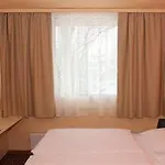 Pest 3*
