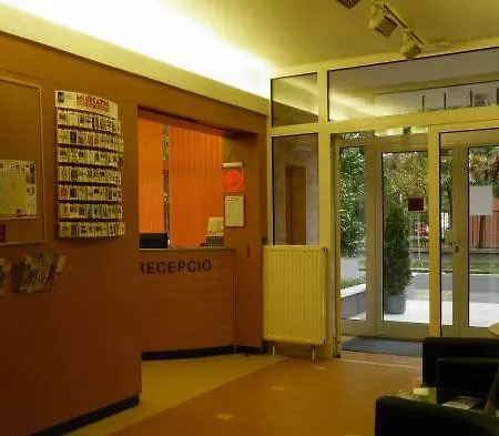 Pest 3* Будапешт