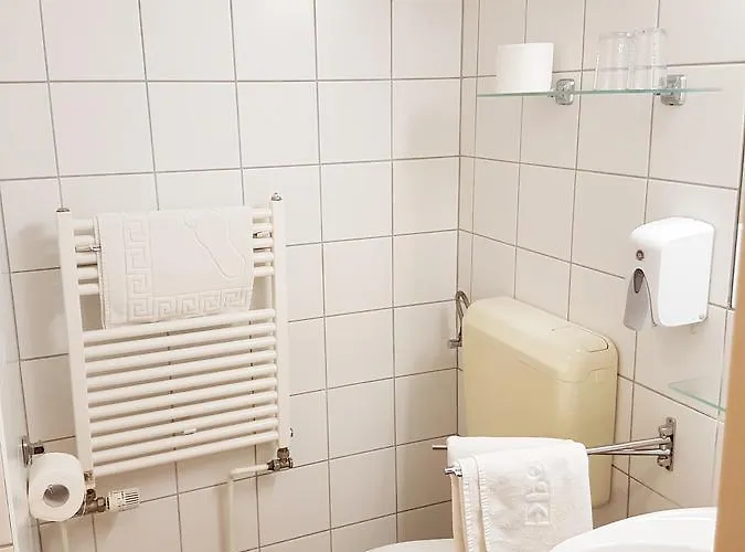 Pest Hotel 3*