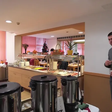 Pest Hotel