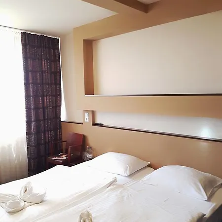 Szálloda Pest 3*